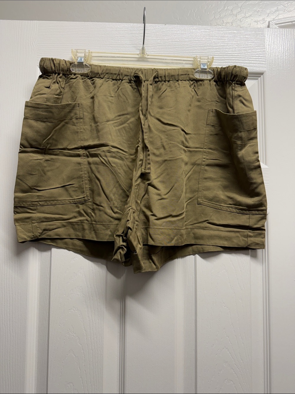 Men's Elastic Waist Cargo Shorts - Olive